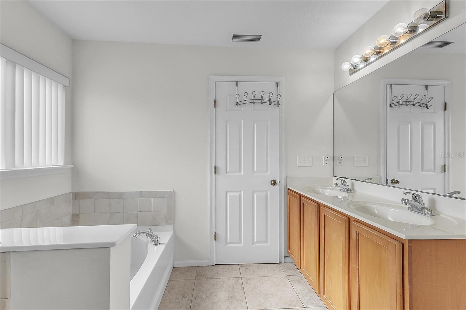 81 PANORAMA DR, PALM COAST, FL, 32164