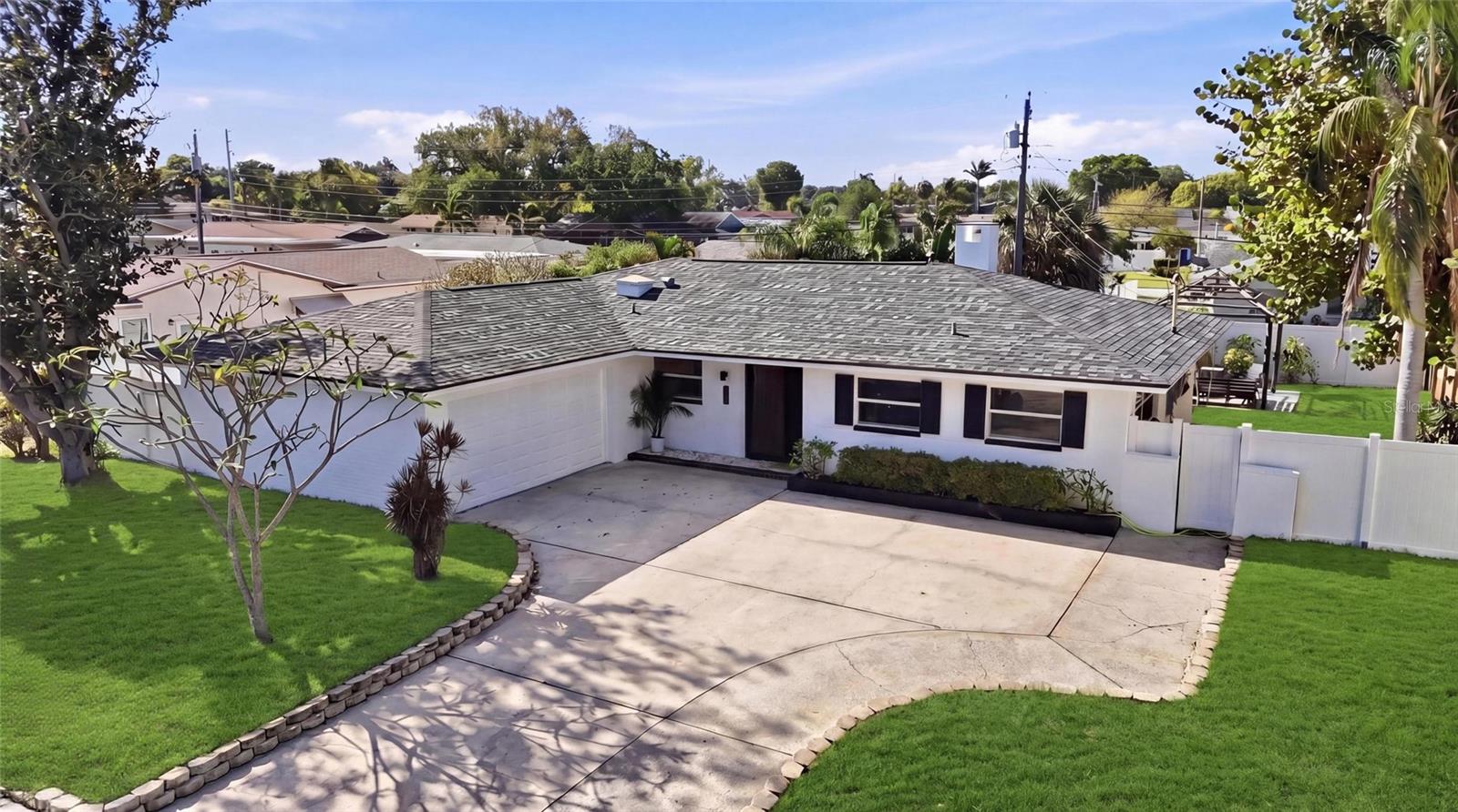 14096 PASSAGE WAY, SEMINOLE, FL, 33776