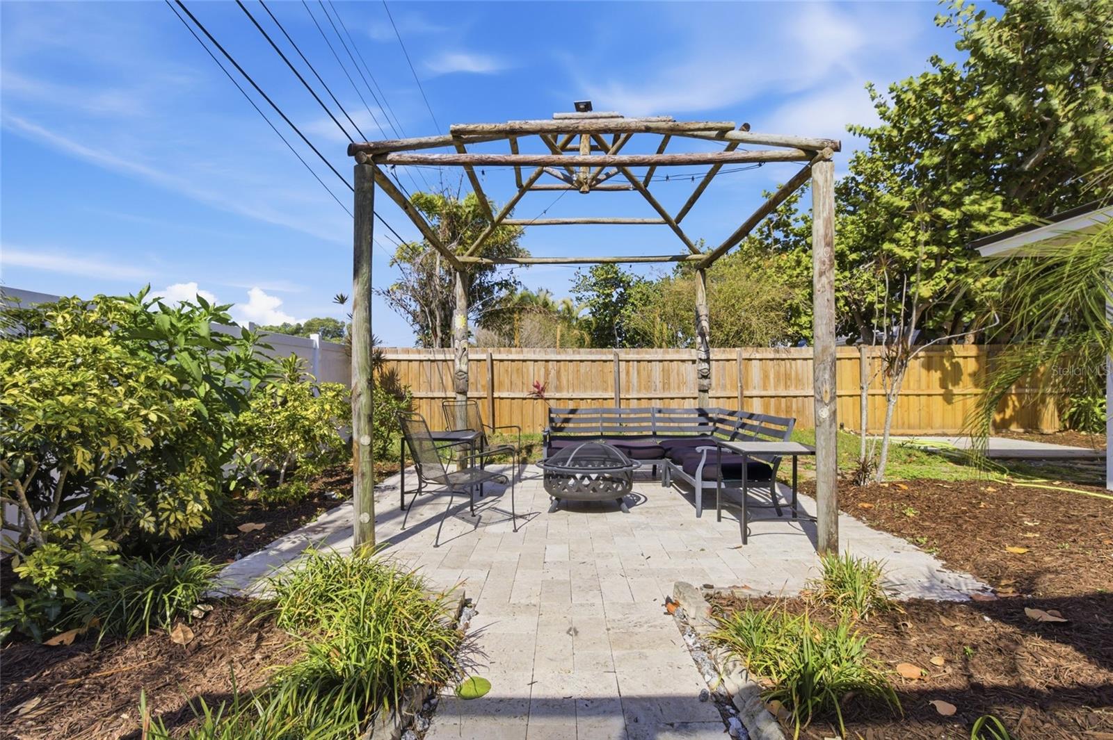 14096 PASSAGE WAY, SEMINOLE, FL, 33776