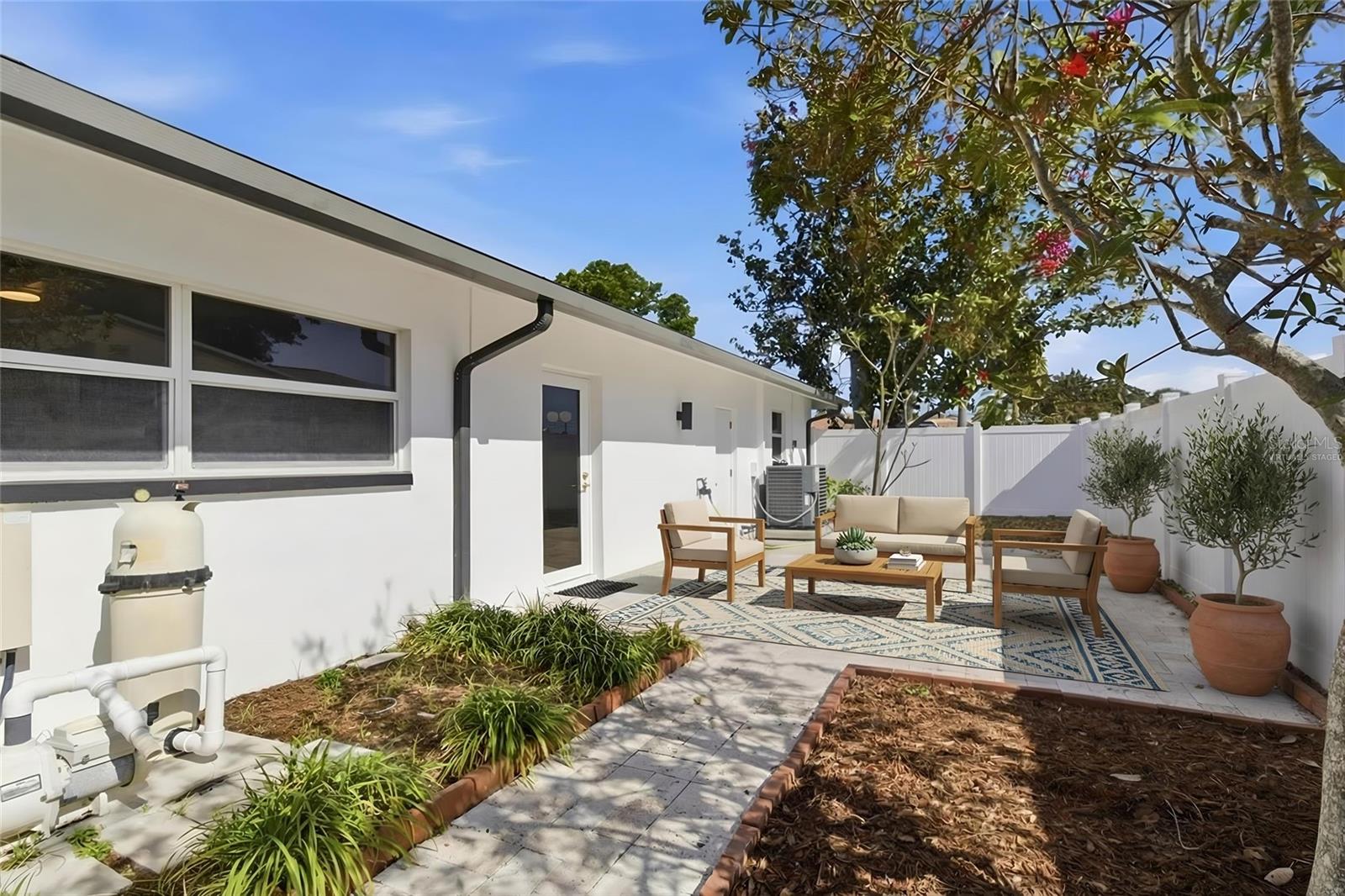 14096 PASSAGE WAY, SEMINOLE, FL, 33776