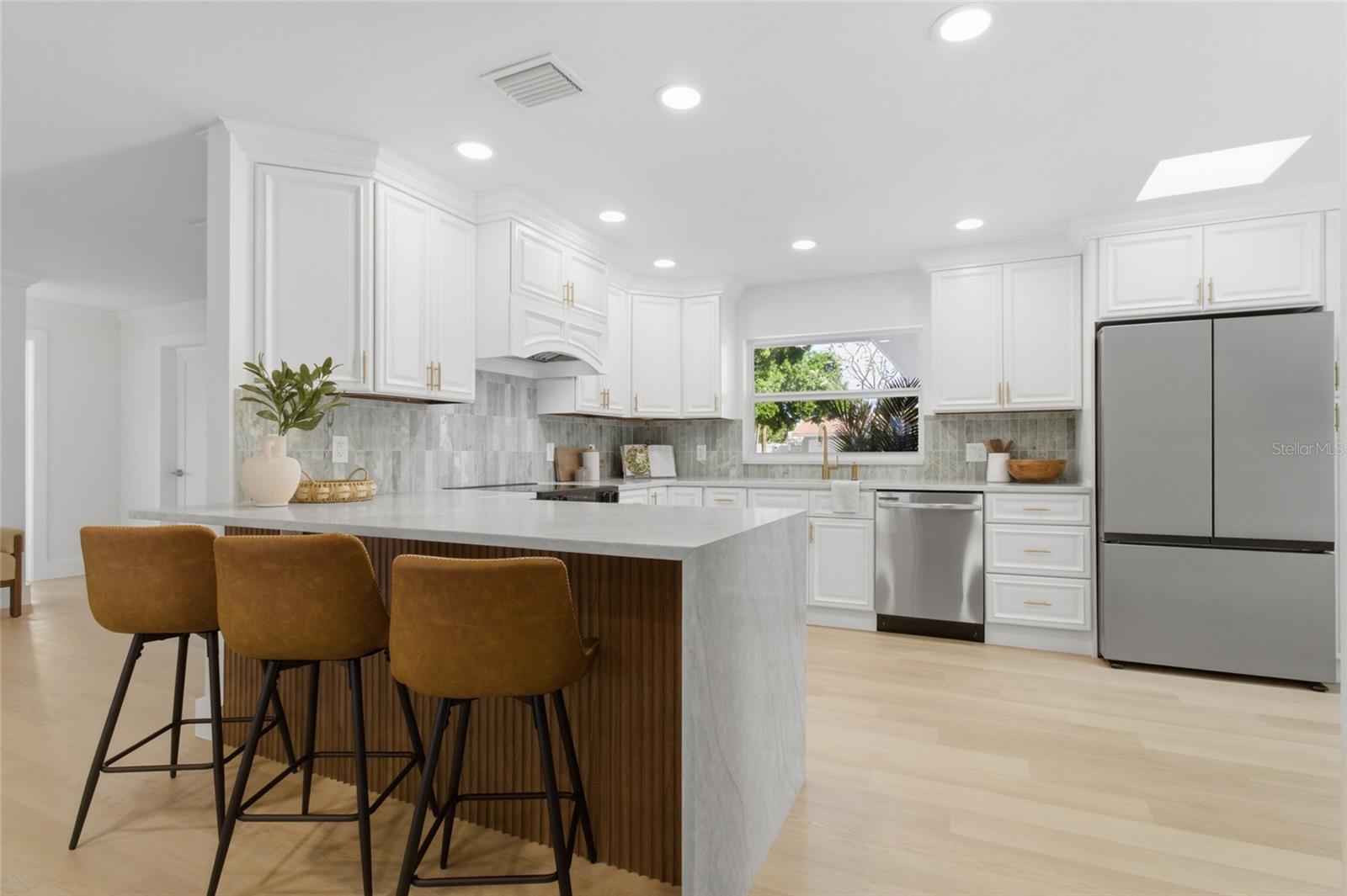 14096 PASSAGE WAY, SEMINOLE, FL, 33776