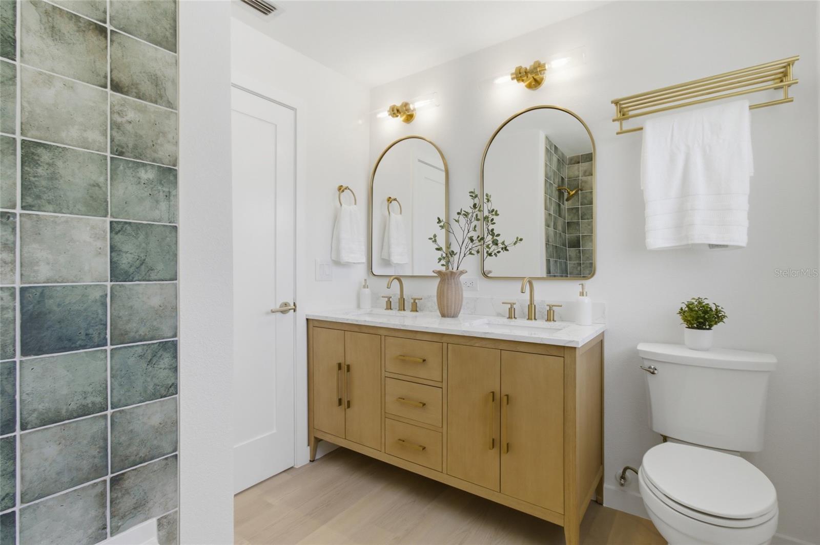 14096 PASSAGE WAY, SEMINOLE, FL, 33776