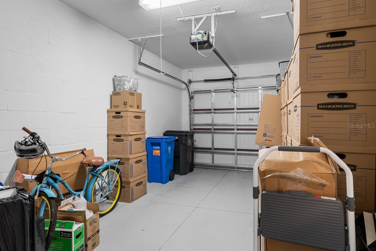 17222 HOLLY WELL AVE, WIMAUMA, FL, 33598