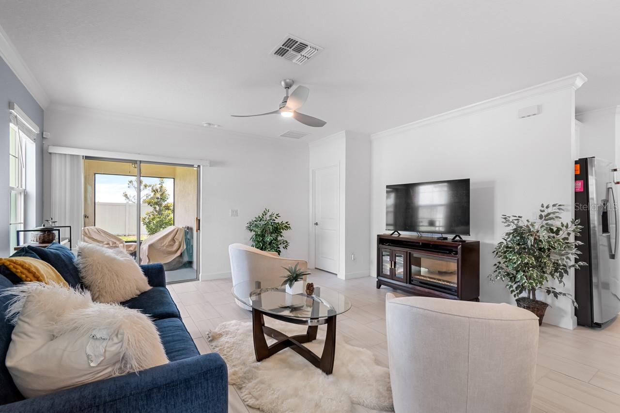 17222 HOLLY WELL AVE, WIMAUMA, FL, 33598