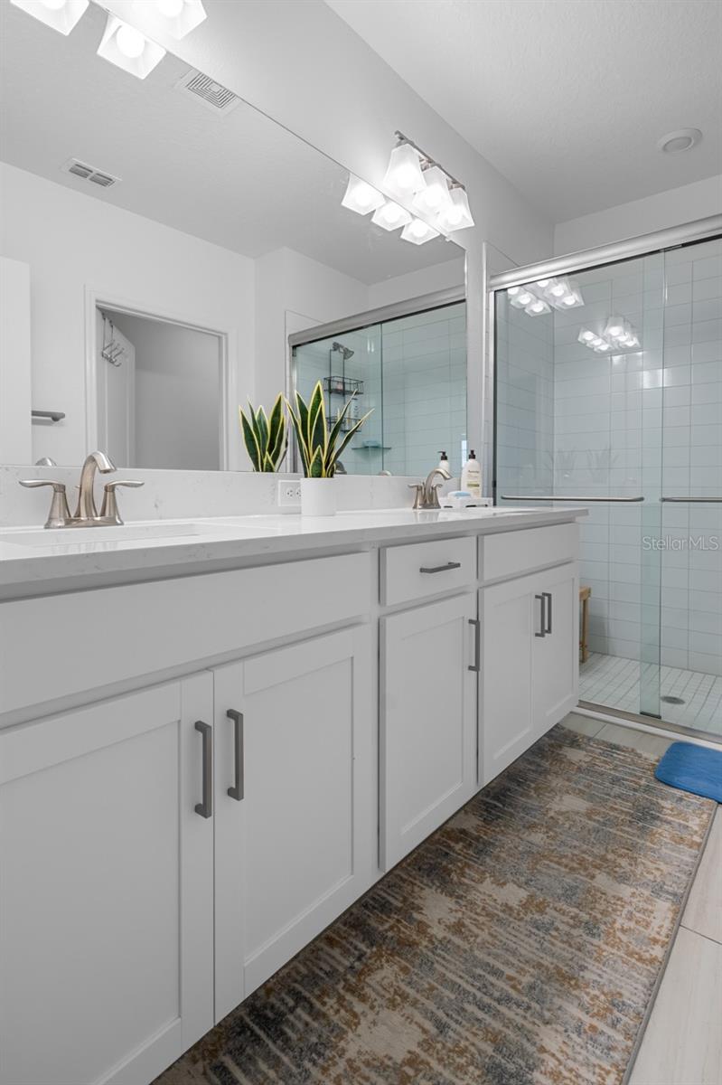 17222 HOLLY WELL AVE, WIMAUMA, FL, 33598