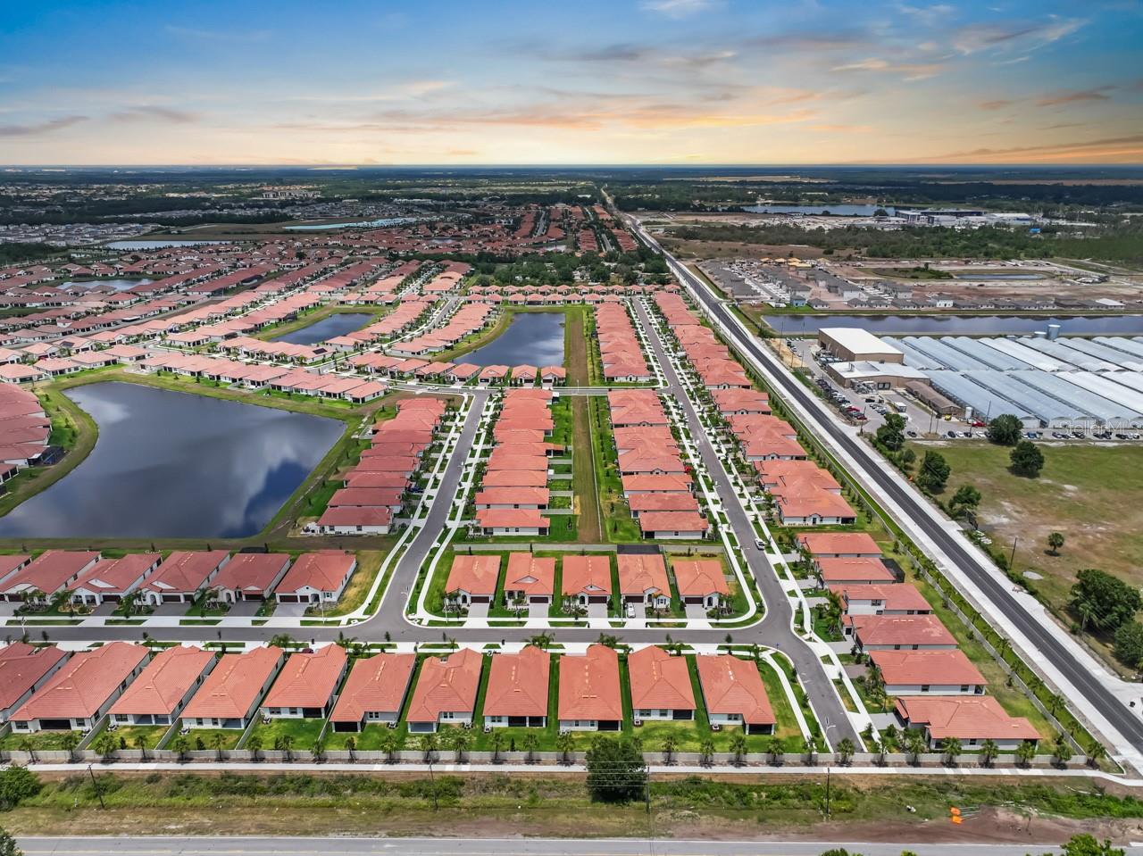 17222 HOLLY WELL AVE, WIMAUMA, FL, 33598