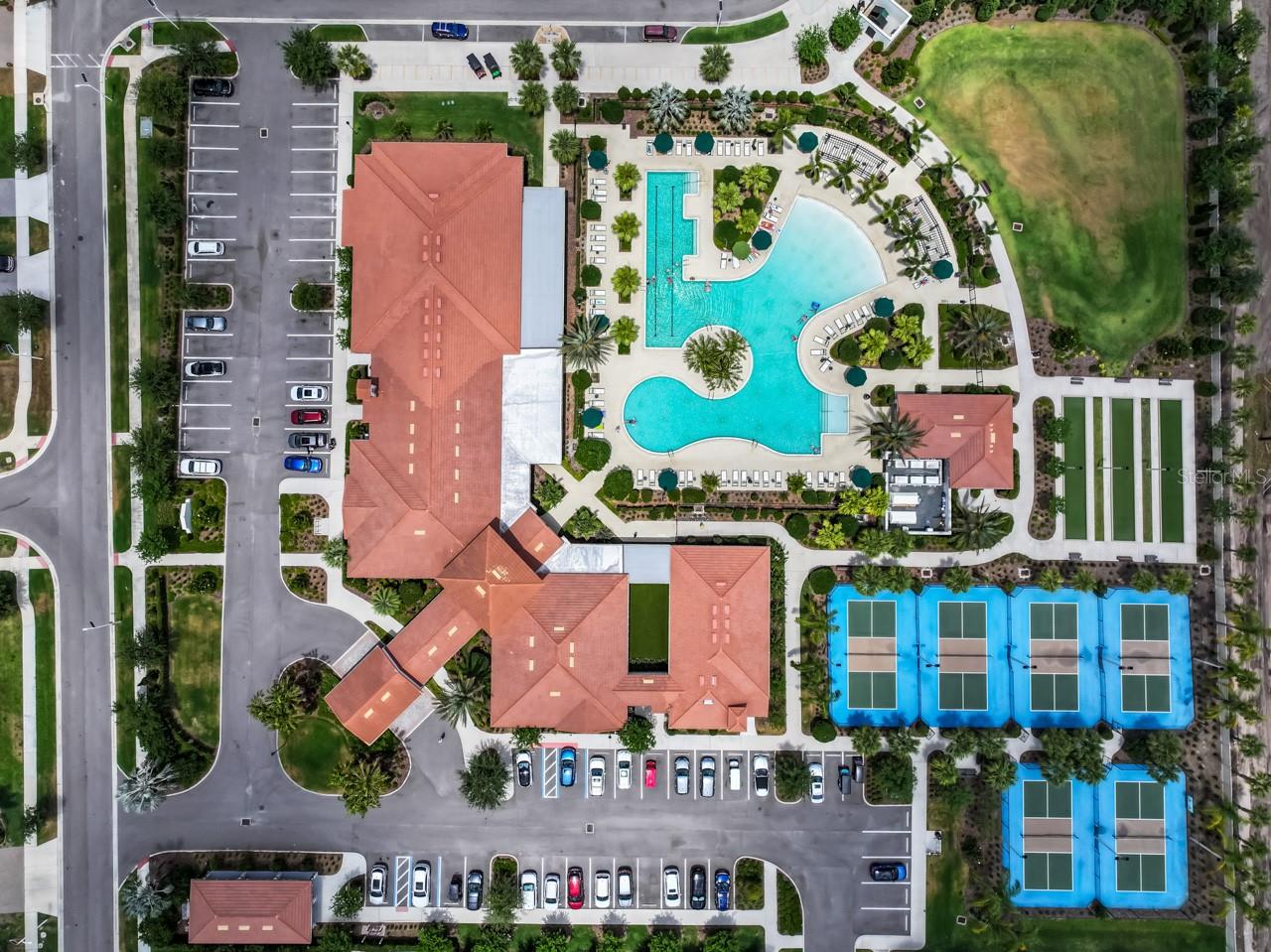 17222 HOLLY WELL AVE, WIMAUMA, FL, 33598