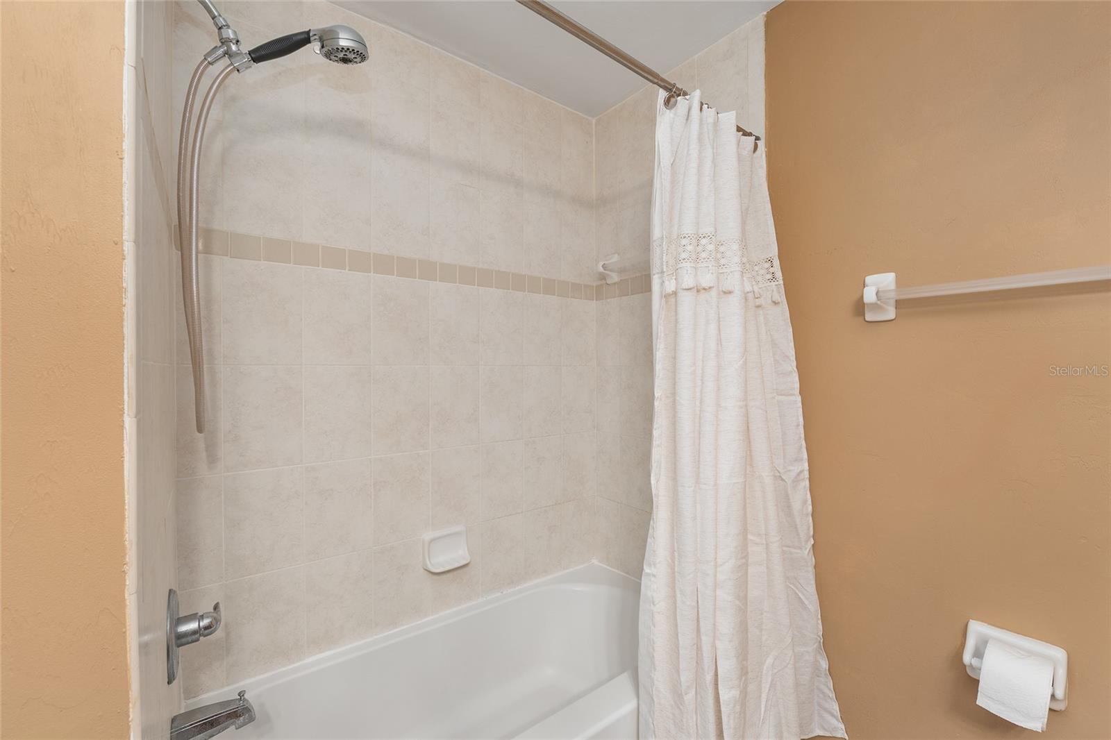 4215 SW 31ST DR #204, GAINESVILLE, FL, 32608