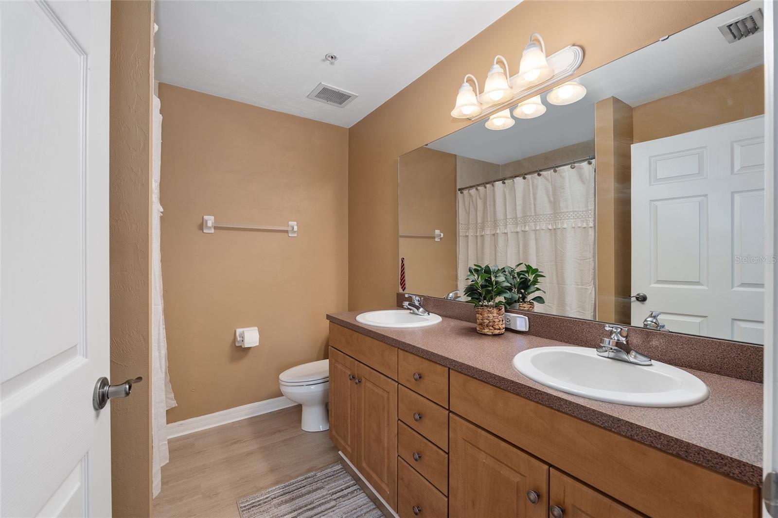 4215 SW 31ST DR #204, GAINESVILLE, FL, 32608