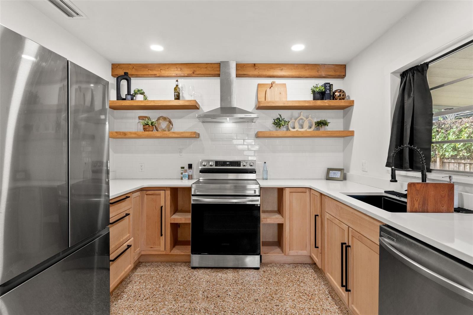 314 W ALVA ST, TAMPA, FL, 33603