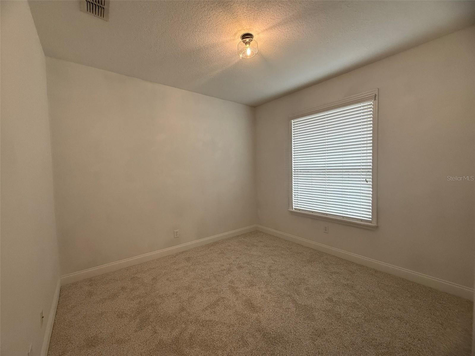 725 COUNTRY WALK CV, EAGLE LAKE, FL, 33839