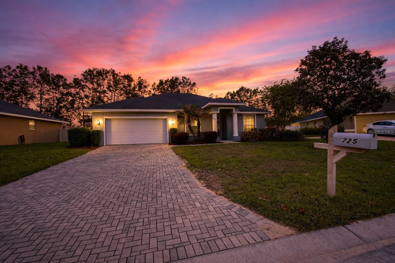 725 COUNTRY WALK CV, EAGLE LAKE, FL, 33839