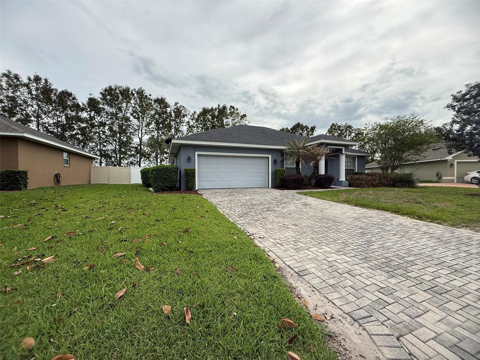 725 COUNTRY WALK CV, EAGLE LAKE, FL, 33839