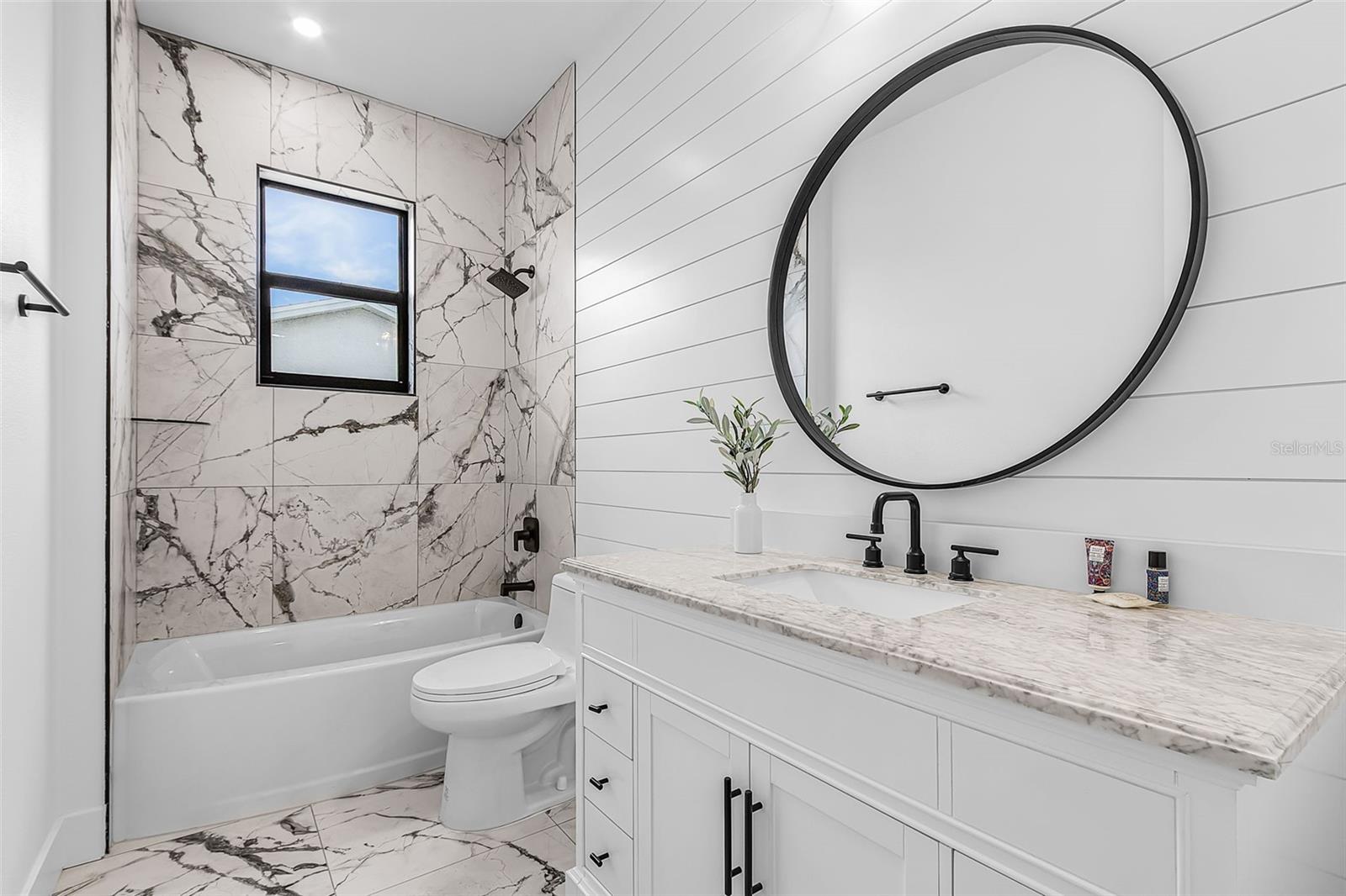 260 LONG MEADOW LN, ROTONDA WEST, FL, 33947