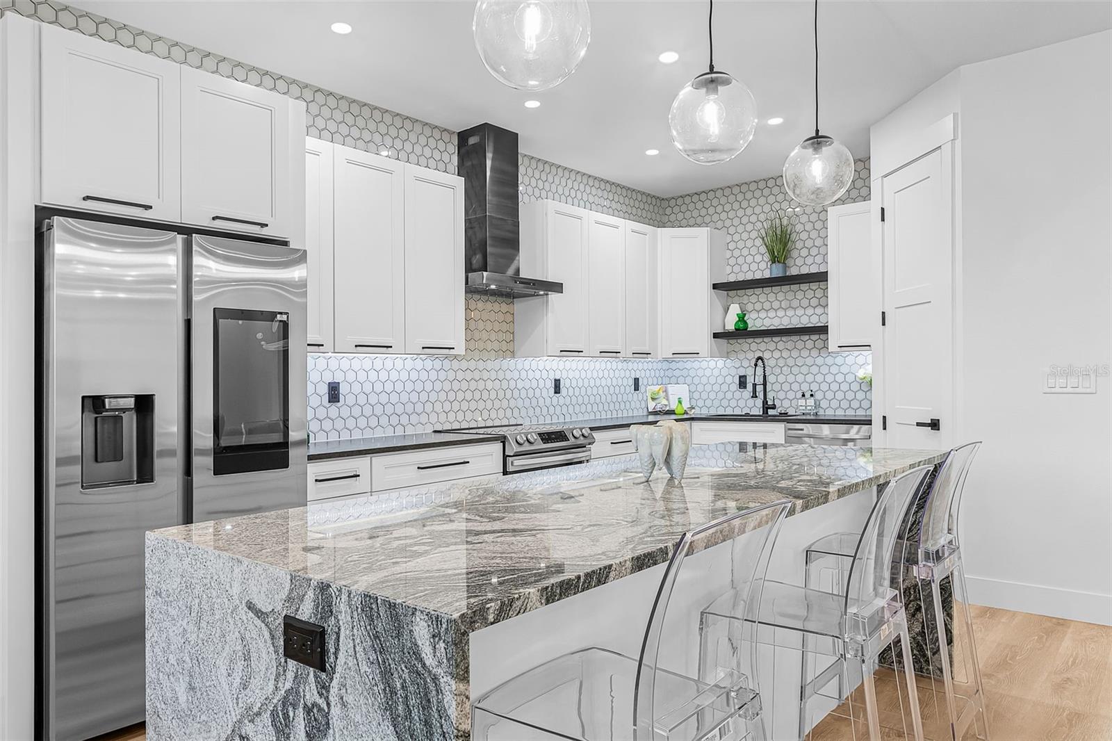 260 LONG MEADOW LN, ROTONDA WEST, FL, 33947