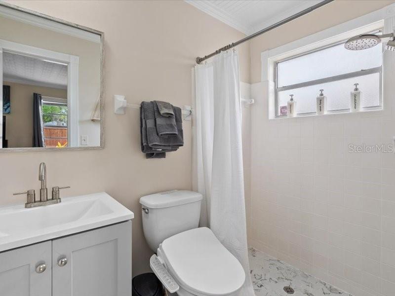 2226 FAIRFIELD AVE, SARASOTA, FL, 34232