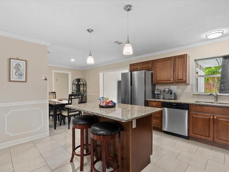 2226 FAIRFIELD AVE, SARASOTA, FL, 34232