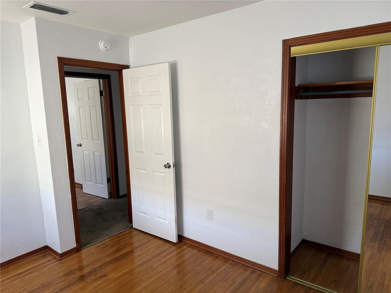 1247 LAKEVIEW DR, CLERMONT, FL, 34711