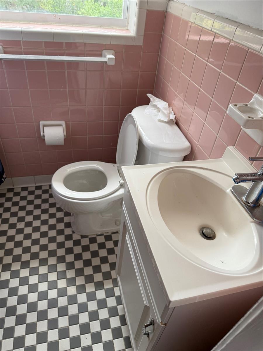 1247 LAKEVIEW DR, CLERMONT, FL, 34711