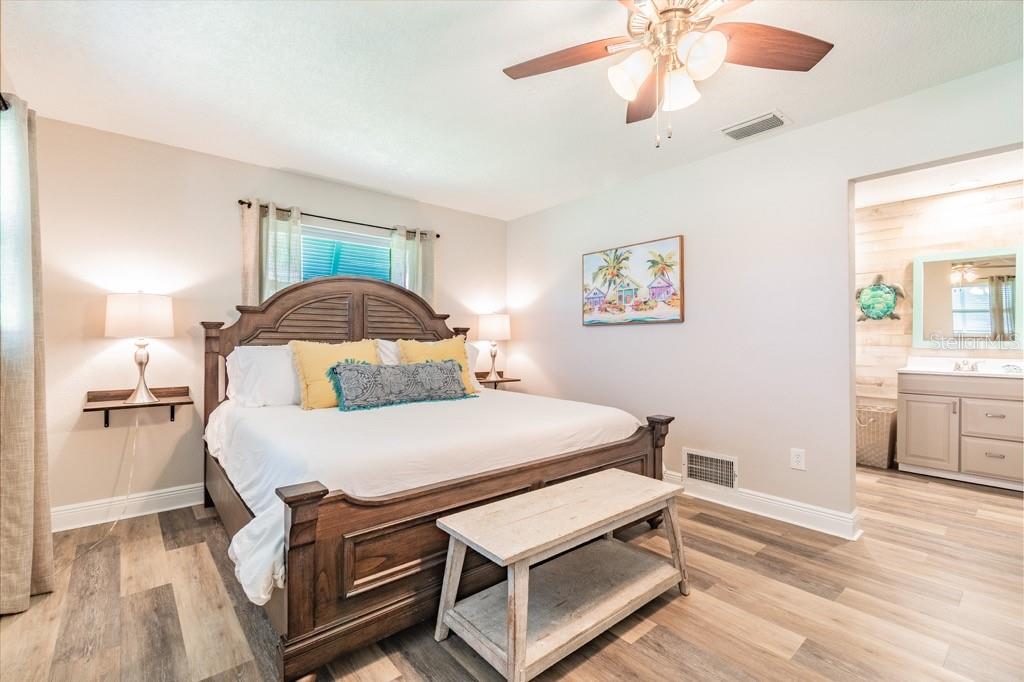 1219 VILLAGE GREEN PKWY, BRADENTON, FL, 34209