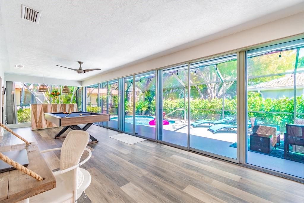 1219 VILLAGE GREEN PKWY, BRADENTON, FL, 34209