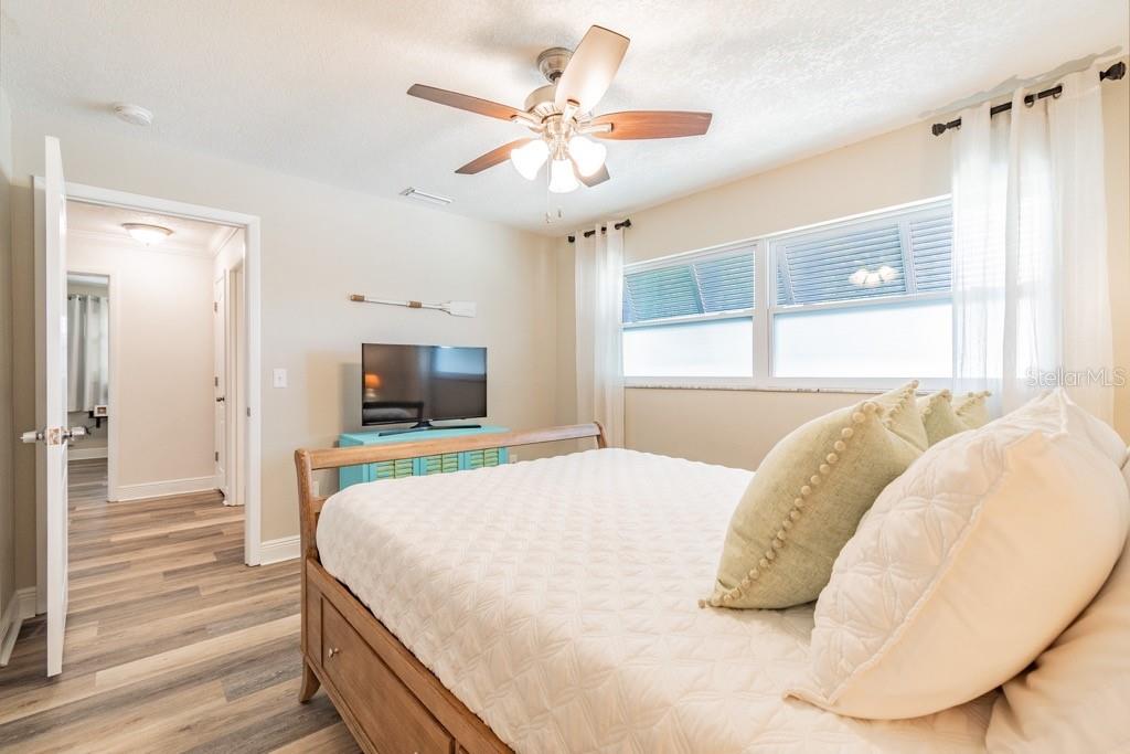 1219 VILLAGE GREEN PKWY, BRADENTON, FL, 34209