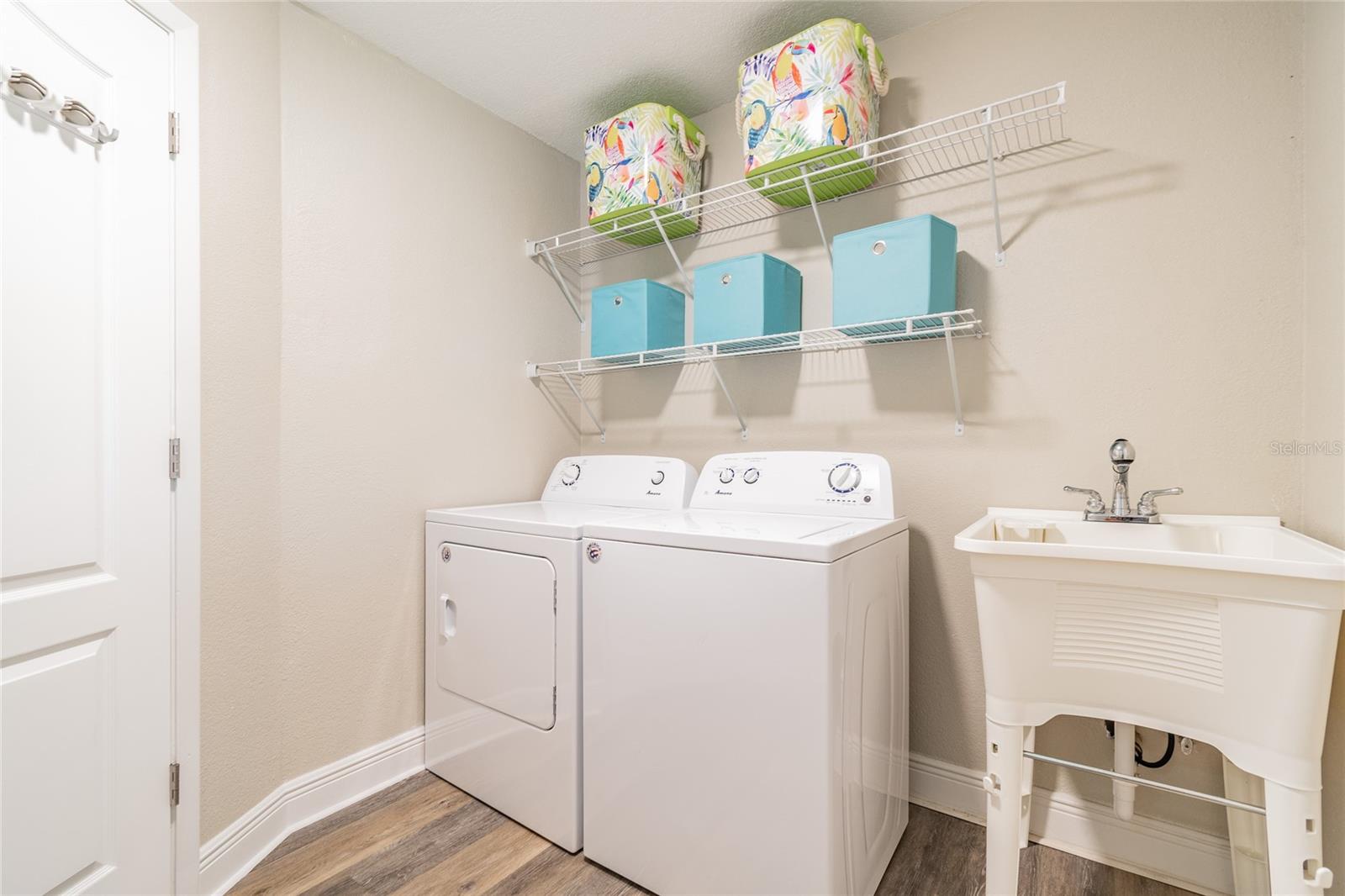 1219 VILLAGE GREEN PKWY, BRADENTON, FL, 34209