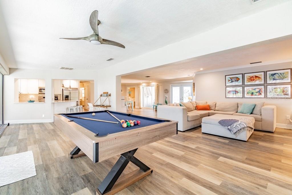 1219 VILLAGE GREEN PKWY, BRADENTON, FL, 34209