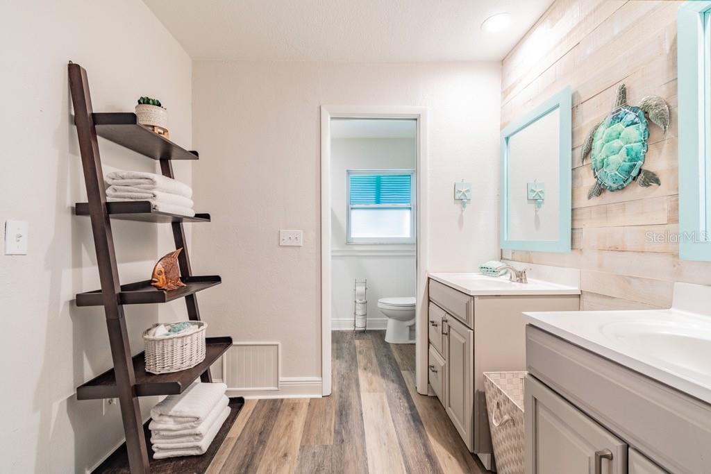 1219 VILLAGE GREEN PKWY, BRADENTON, FL, 34209