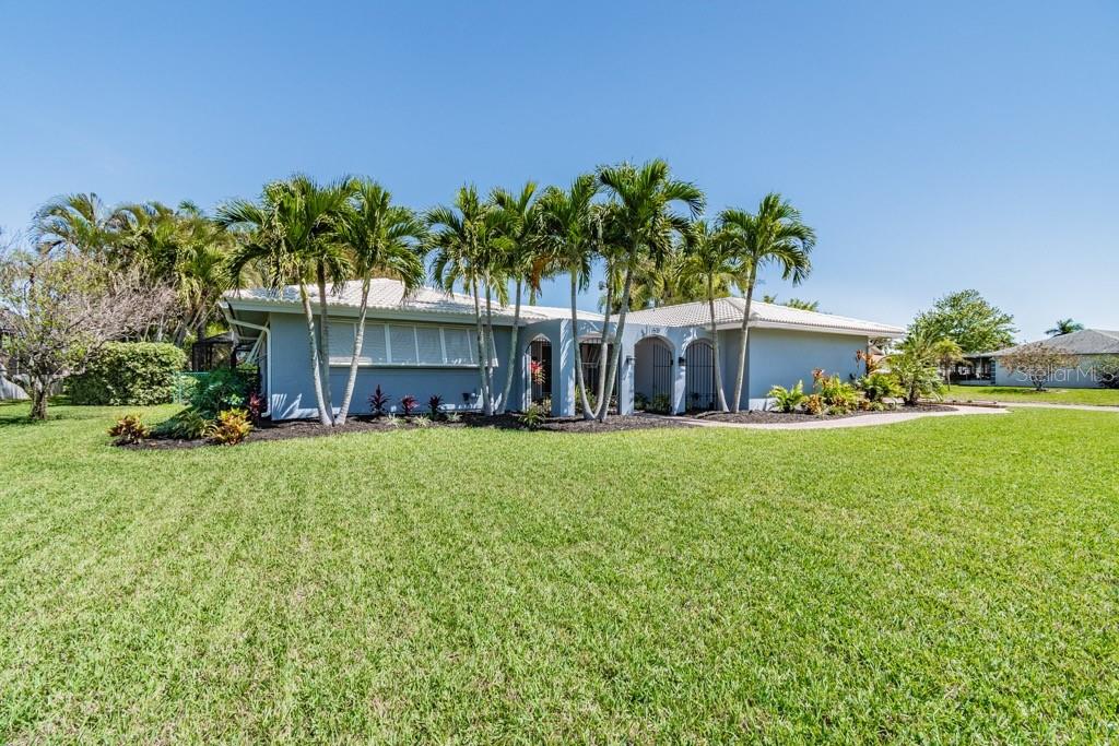 1219 VILLAGE GREEN PKWY, BRADENTON, FL, 34209