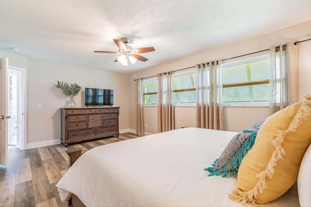 1219 VILLAGE GREEN PKWY, BRADENTON, FL, 34209