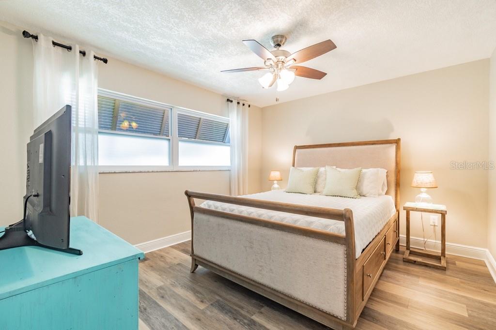 1219 VILLAGE GREEN PKWY, BRADENTON, FL, 34209