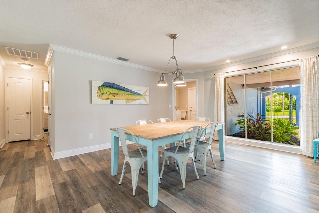 1219 VILLAGE GREEN PKWY, BRADENTON, FL, 34209