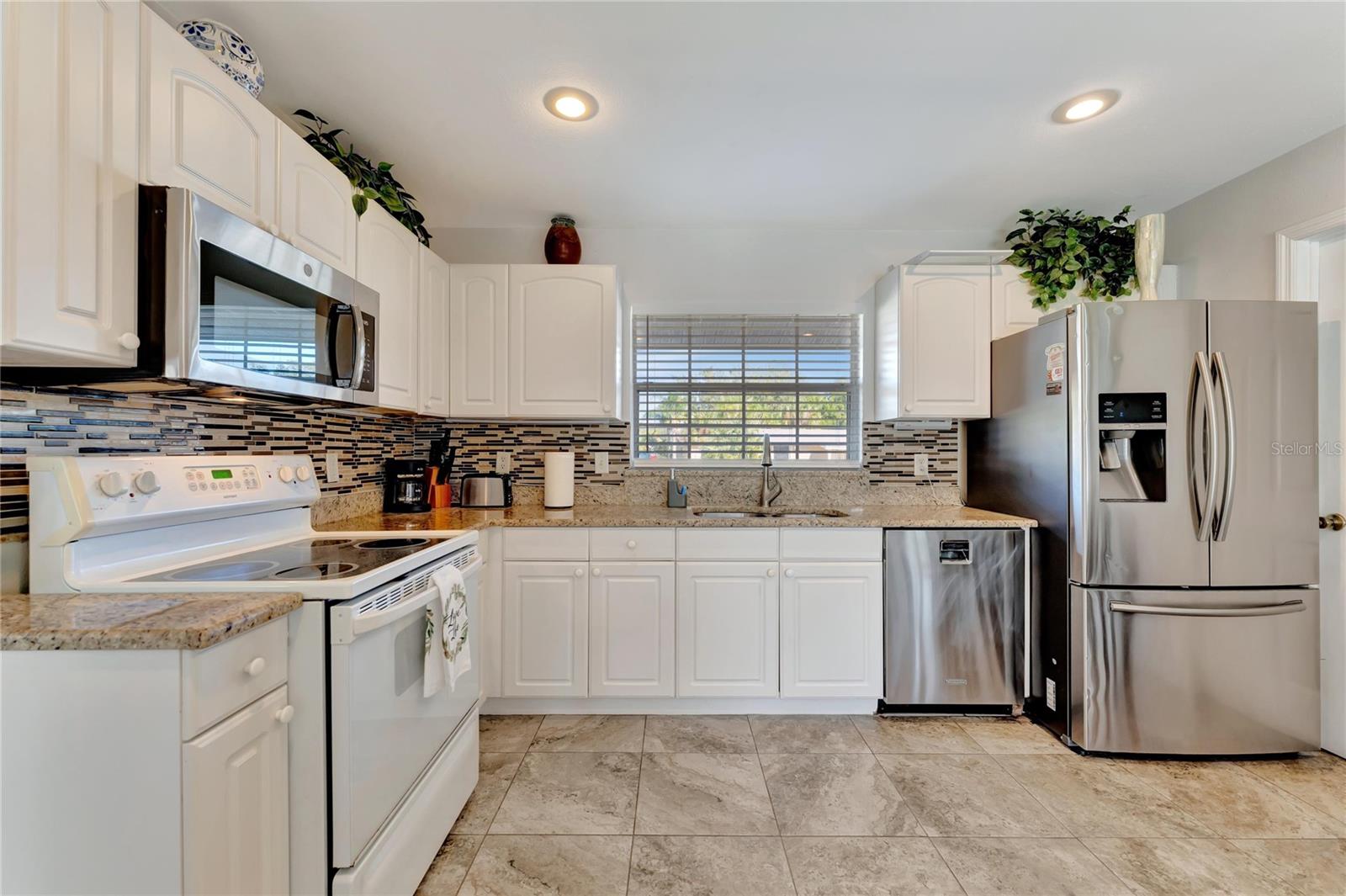 2916 WOODCREST DRIVE DR, SARASOTA, FL, 34239