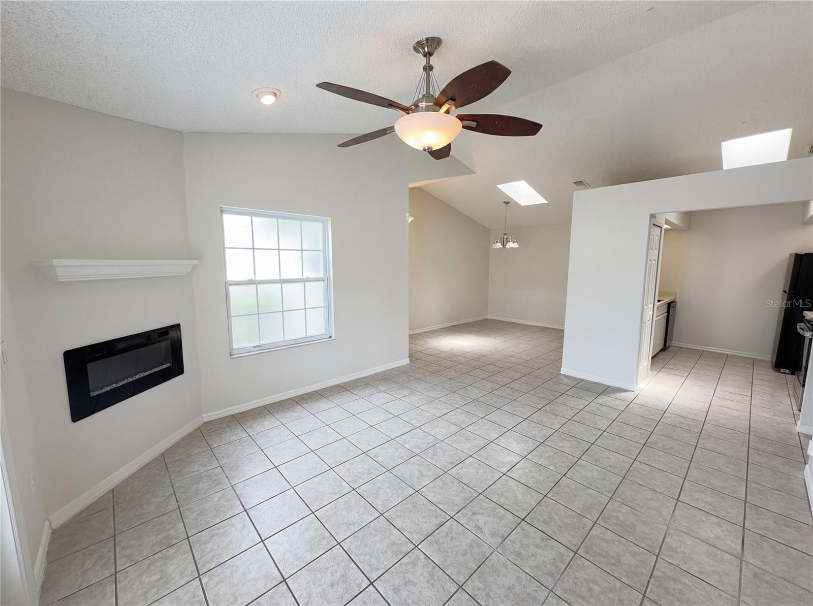 2000 PLAINFIELD DR, ORLANDO, FL, 32812