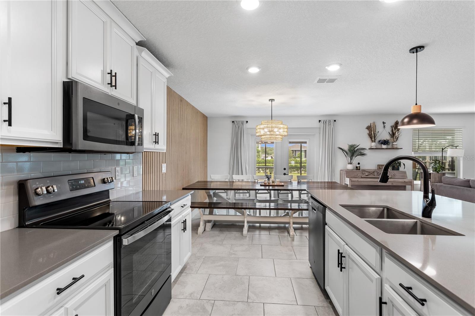 5693 ALENLON WAY, MOUNT DORA, FL, 32757