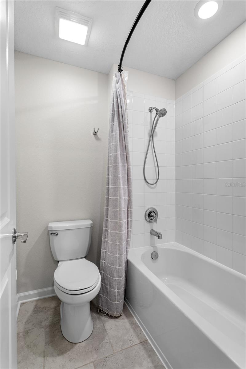 5693 ALENLON WAY, MOUNT DORA, FL, 32757