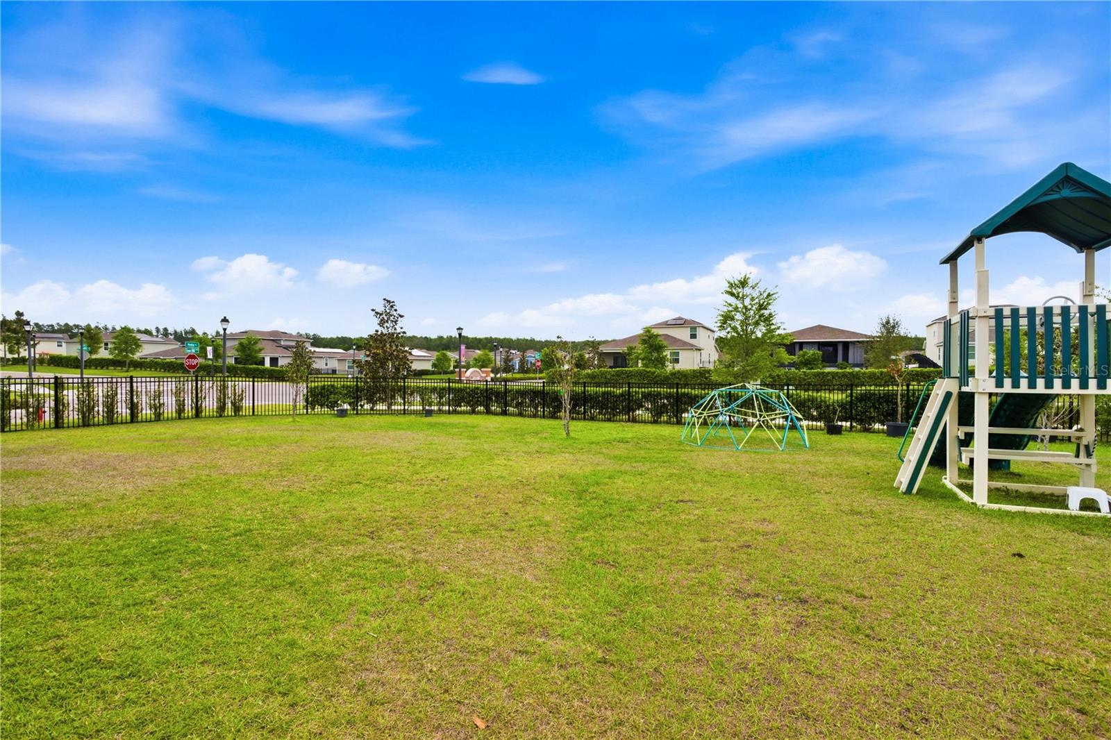 5693 ALENLON WAY, MOUNT DORA, FL, 32757