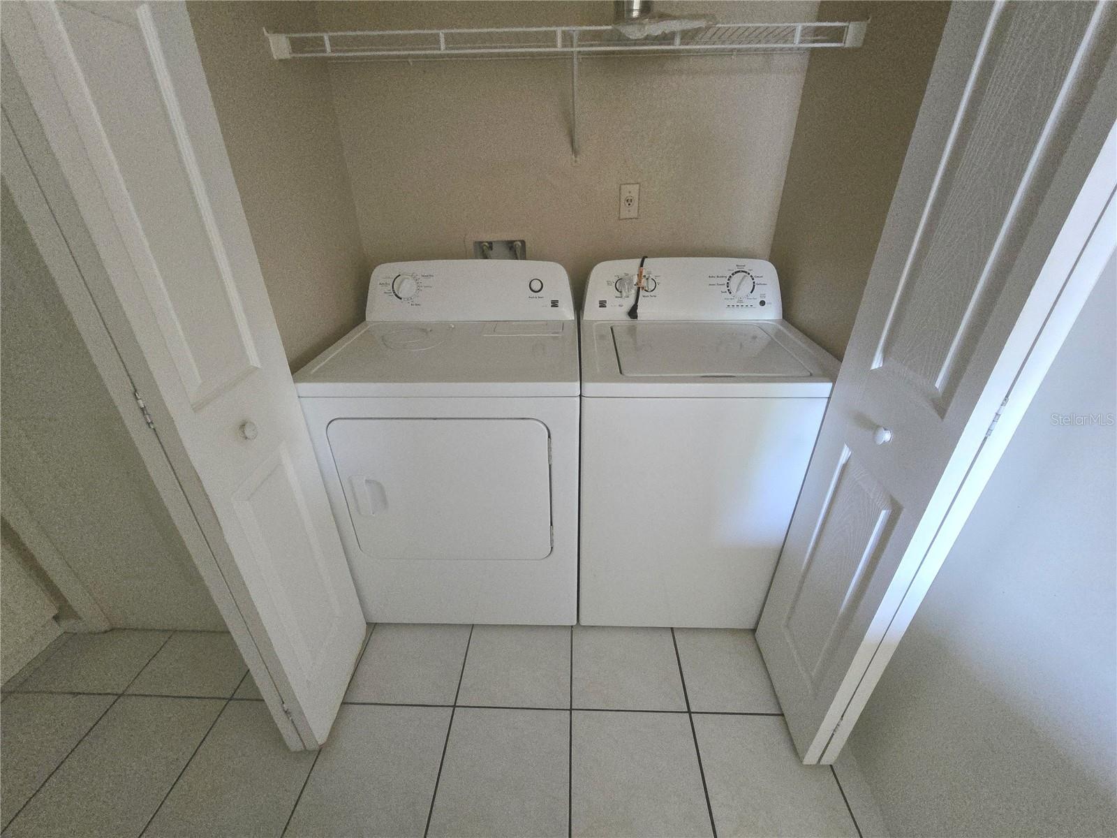 9933 SWEEPSTAKES LN #4, ORLANDO, FL, 32837