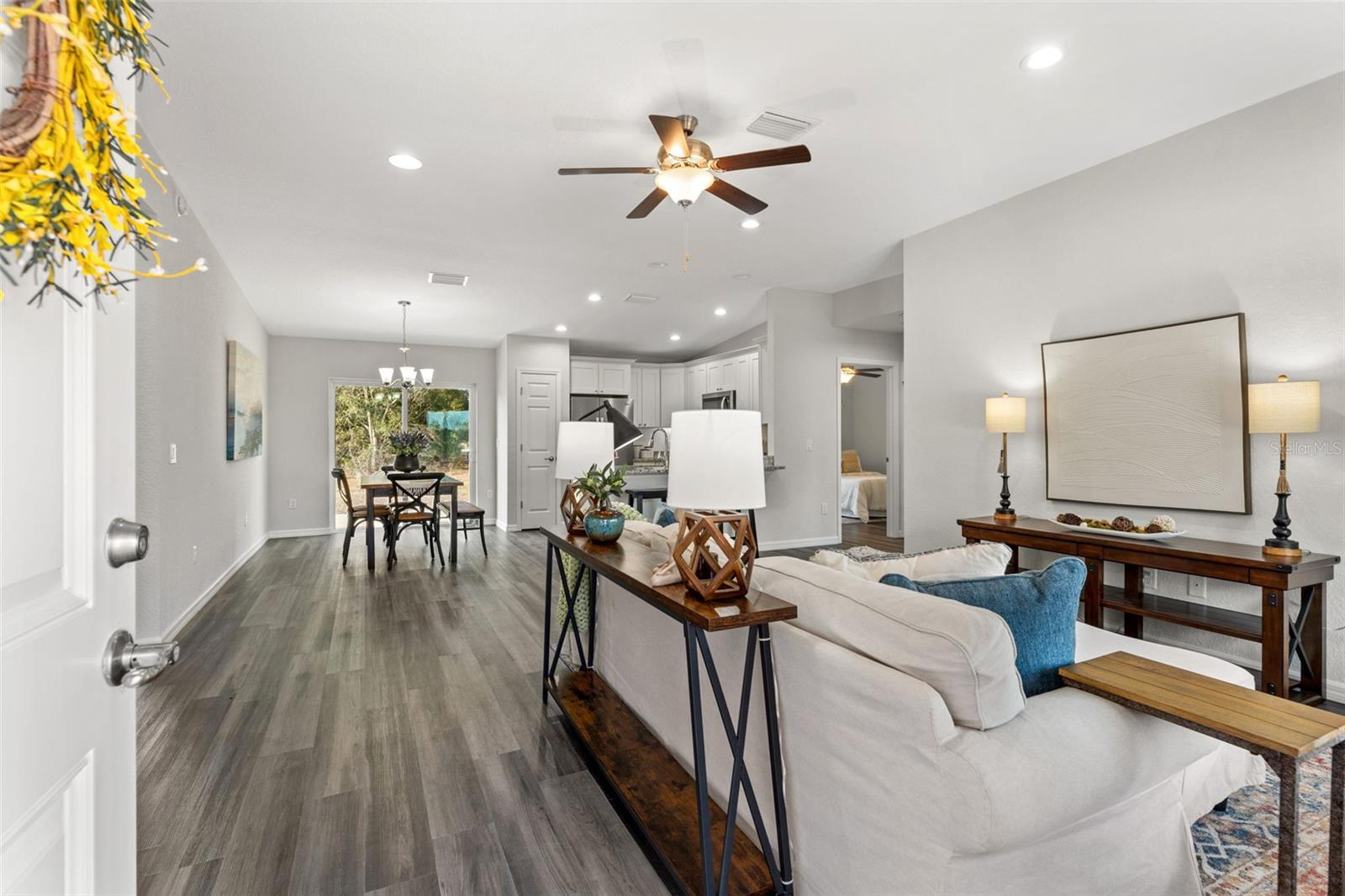 28 MAPLE CRSE, OCKLAWAHA, FL, 32179