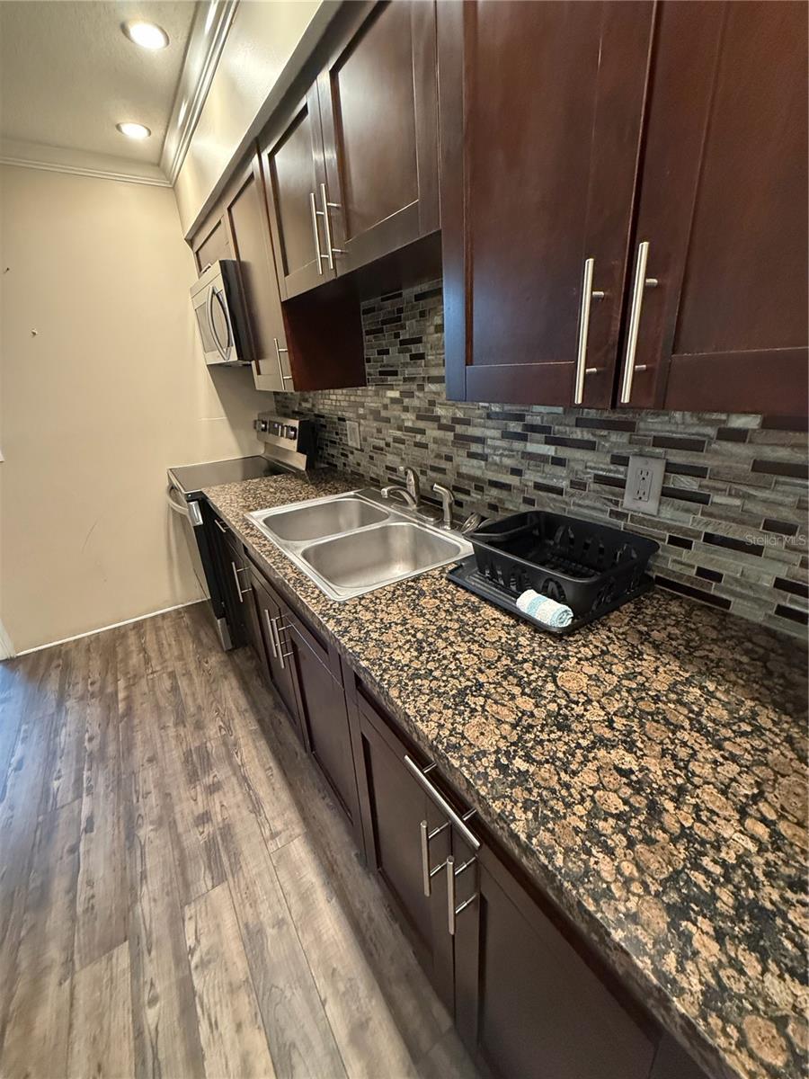 447 6TH AVE NE #B, LARGO, FL, 33770