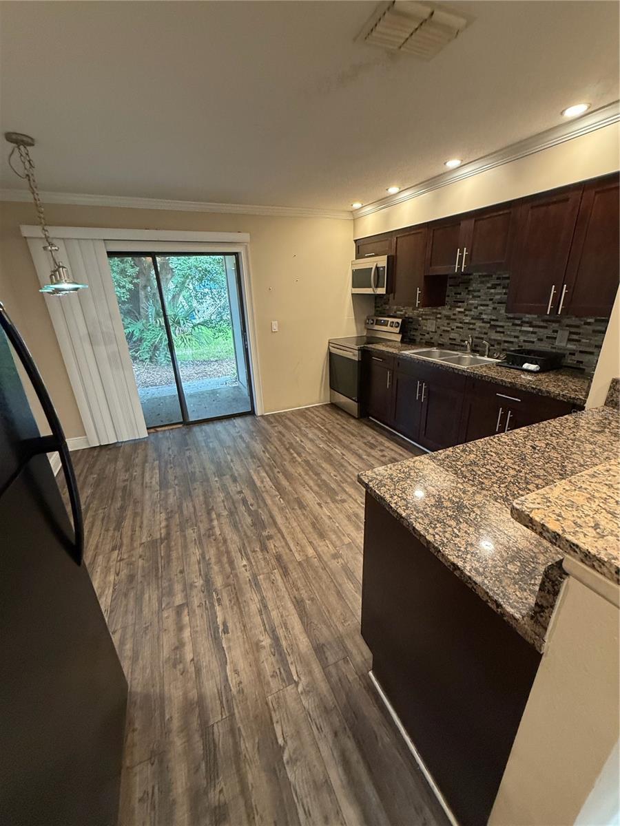 447 6TH AVE NE #B, LARGO, FL, 33770