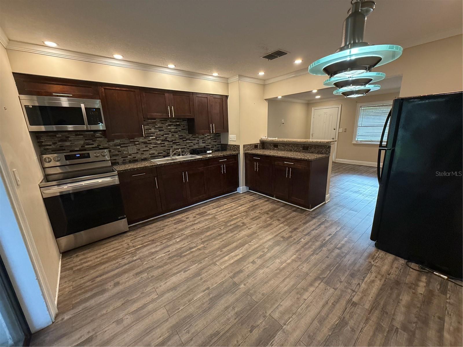 447 6TH AVE NE #B, LARGO, FL, 33770