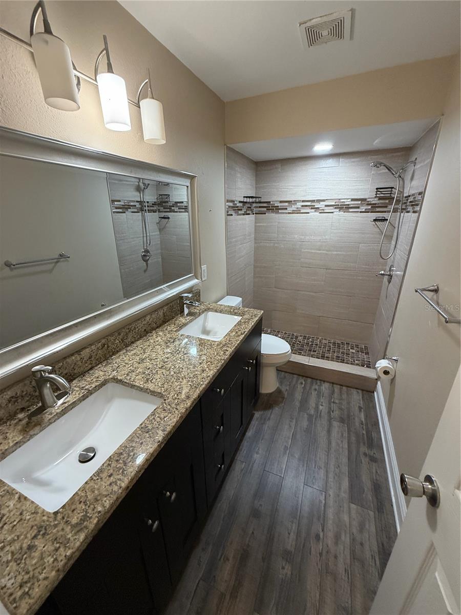 447 6TH AVE NE #B, LARGO, FL, 33770