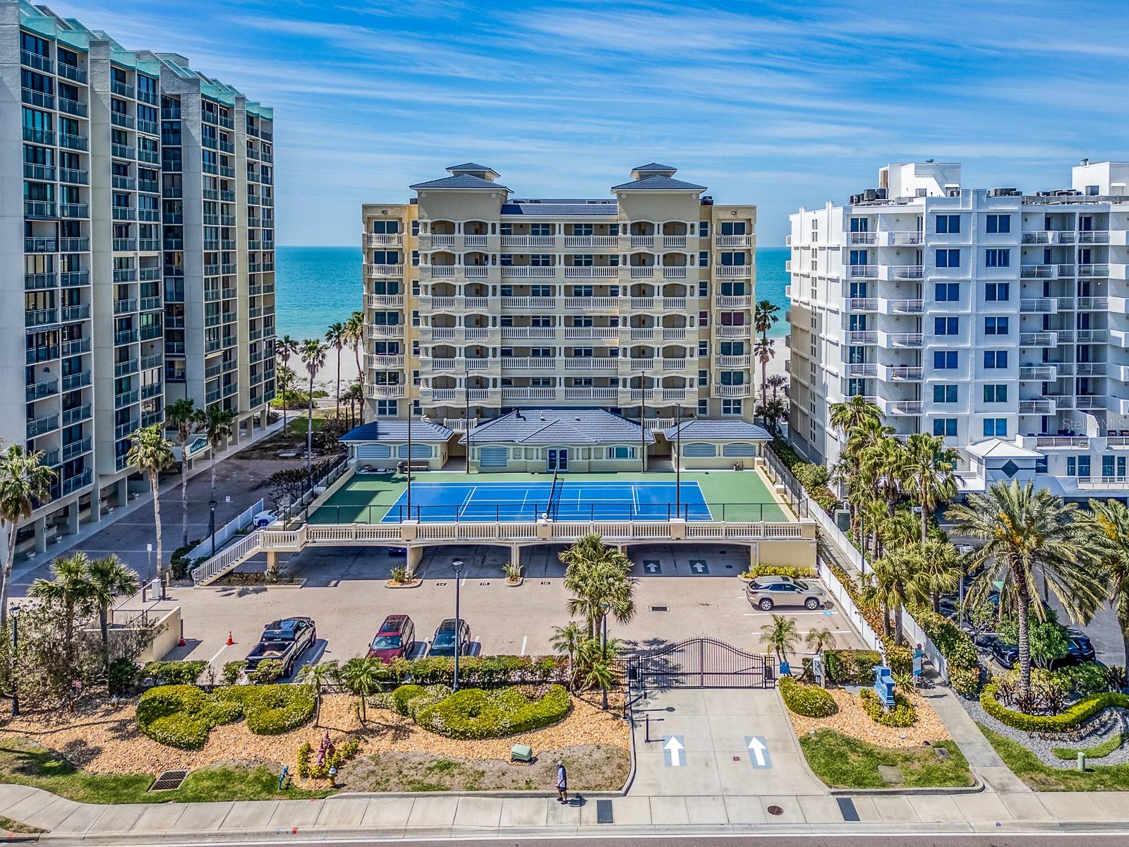 1370 GULF BLVD #402, CLEARWATER BEACH, FL, 33767