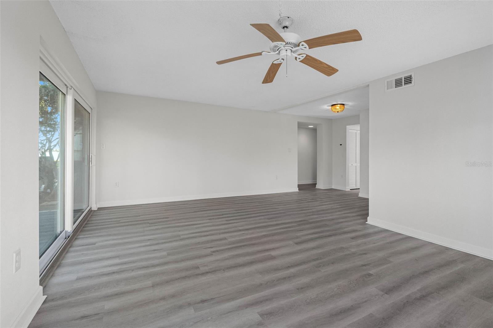 1451 GULF BLVD #101, CLEARWATER BEACH, FL, 33767