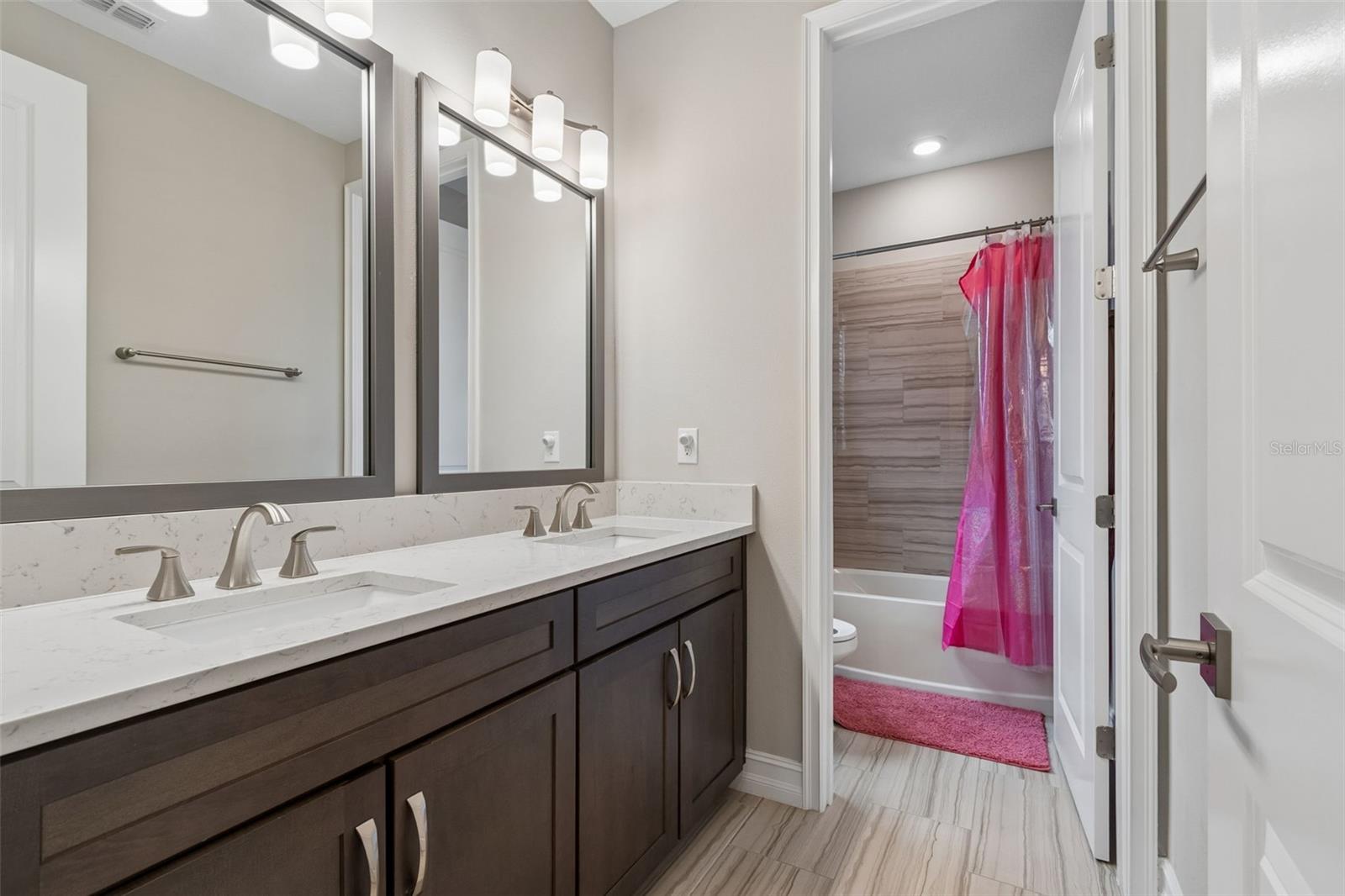 28602 MARSCIANO LN, WESLEY CHAPEL, FL, 33543