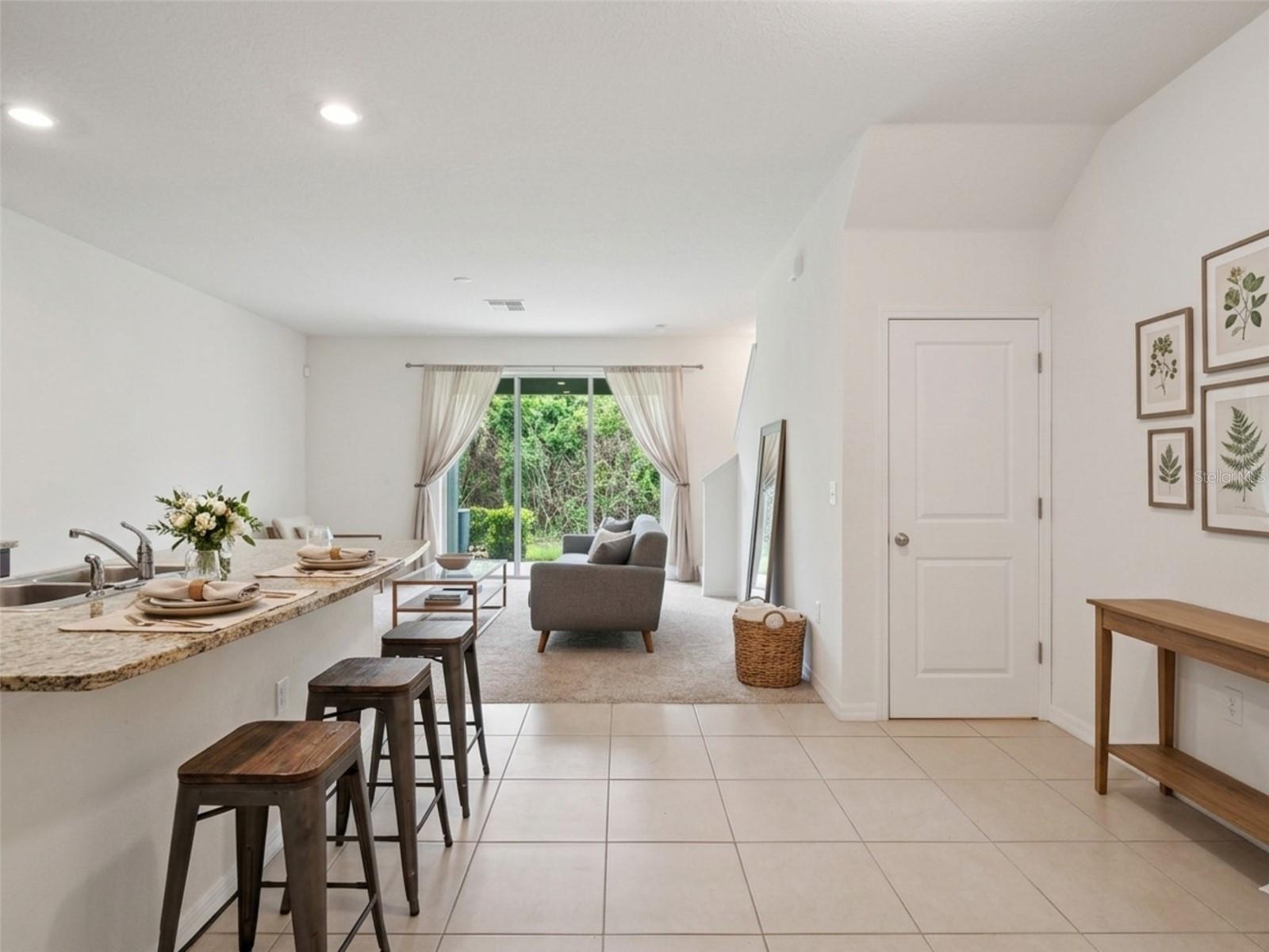 Kitchen and Eat-in Space