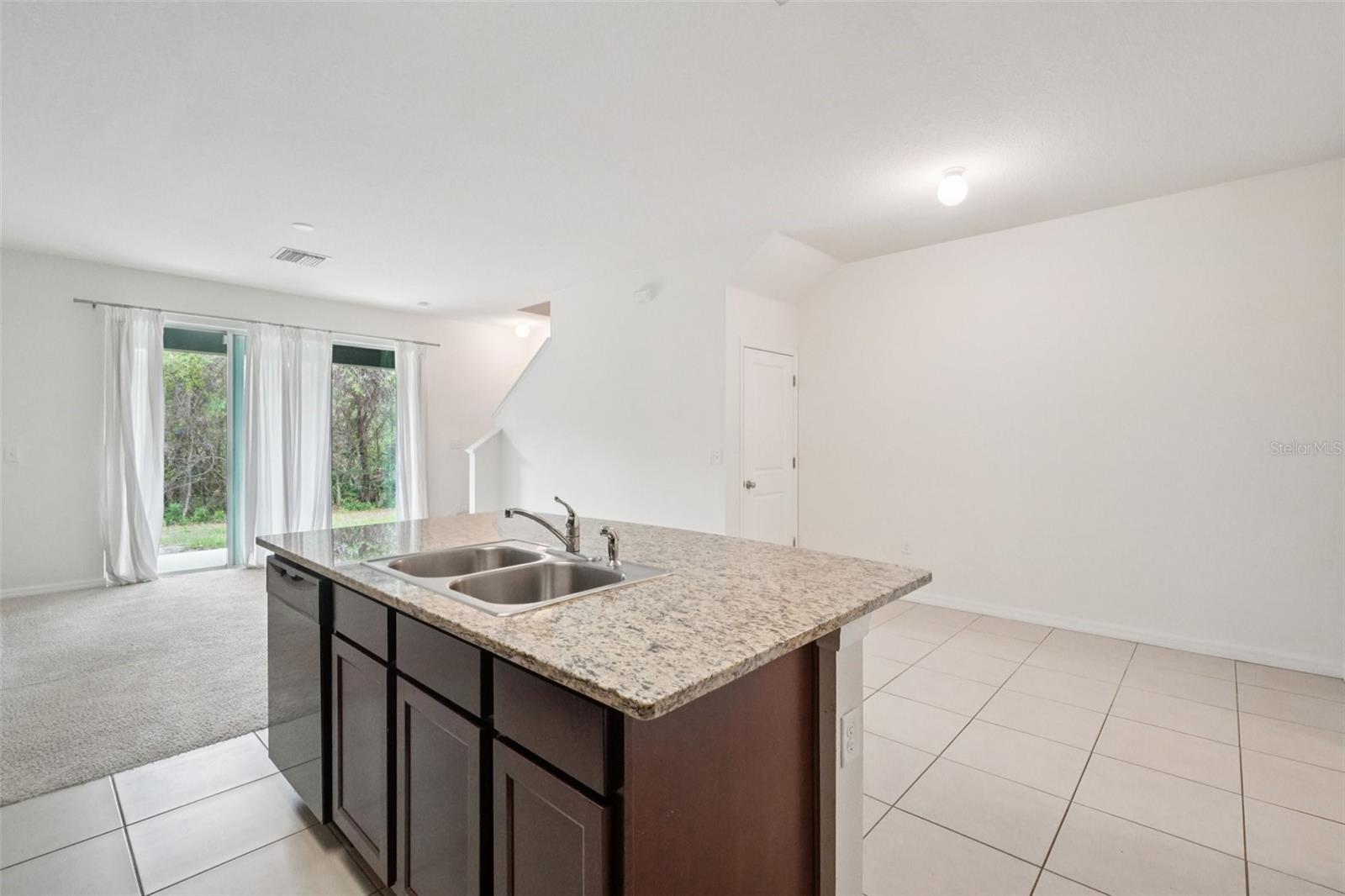 Kitchen and Eat-in Space