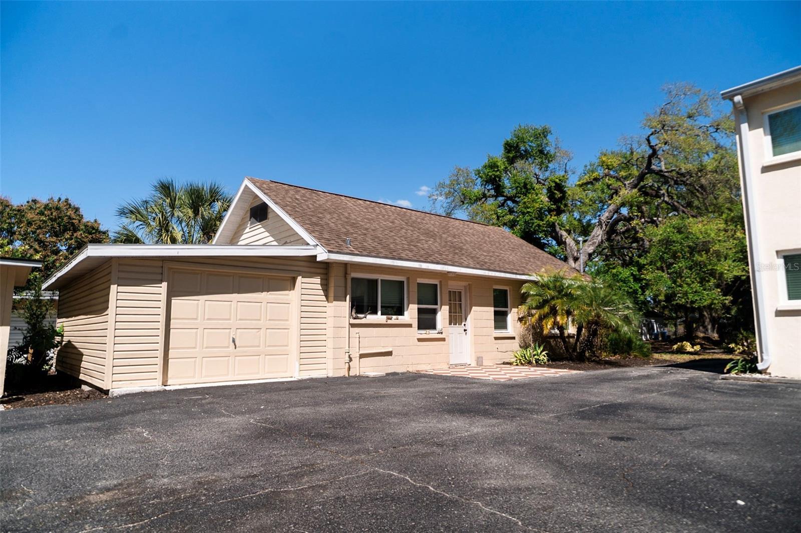 400 20TH ST E #1-6, BRADENTON, FL, 34208